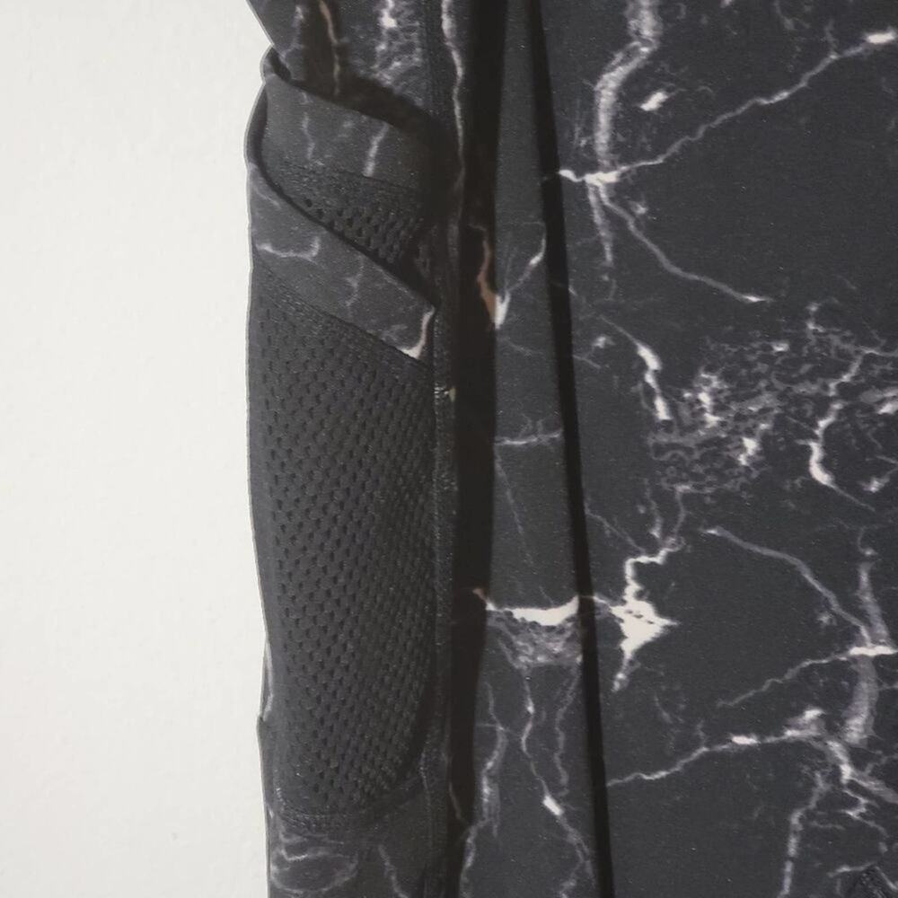 High Rise Compression Pocket Active Leggings Plus - image 2